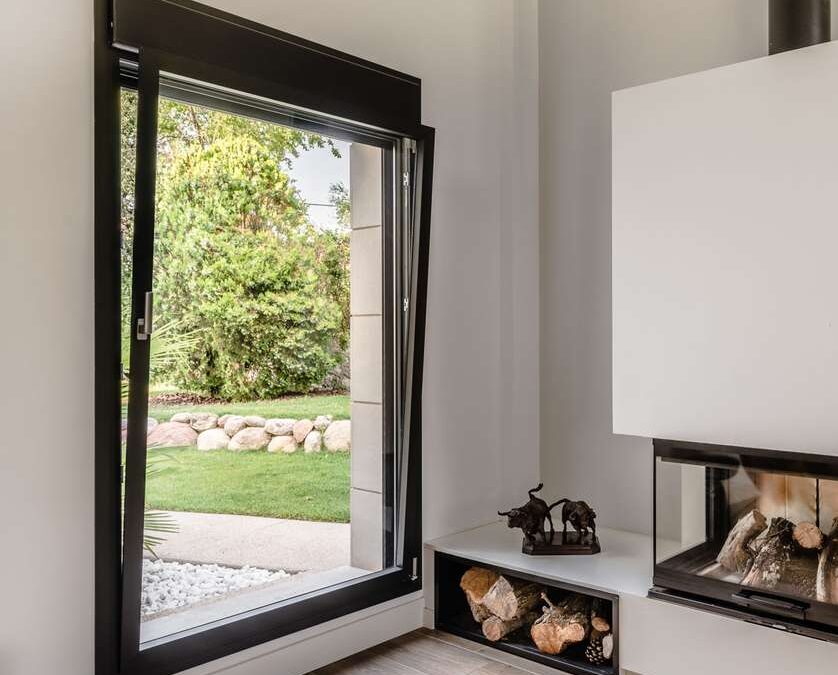 Fenêtres oscillo-battantes FINSTRAL&nbsp;: le confort été comme hiver, en toute sécurité